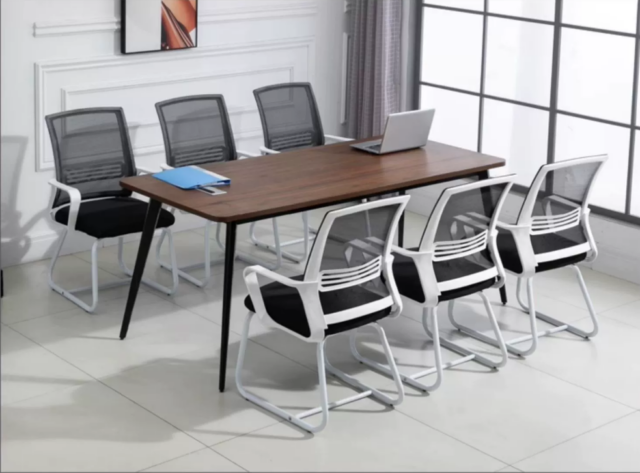 executive chiar